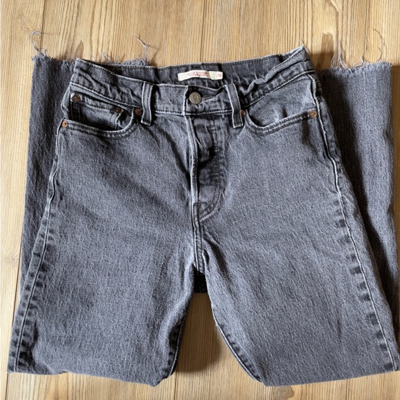 Levi's Wedgie Straight Leg Jean That Girl SIZE 26 - Picture 9 of 13